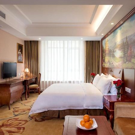 Vienna Hotel Puning South Huancheng Road High-Speed Train Station Exteriör bild