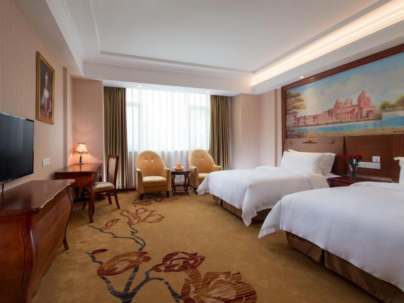 Vienna Hotel Puning South Huancheng Road High-Speed Train Station Exteriör bild